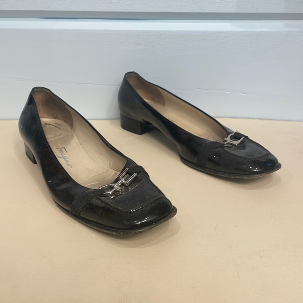 Black womens Salvatore Ferragamo shoes. 7.5